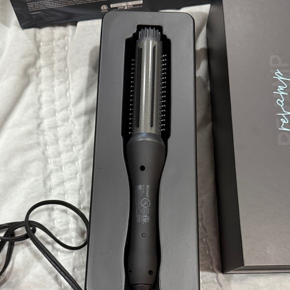 Progloss Volume and Wave Hot Brush - Black - Picture 5 of 9